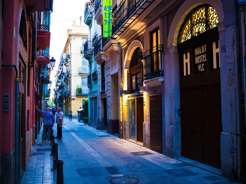 Hulot Hostal Valencia · Anbieterbild von TUI