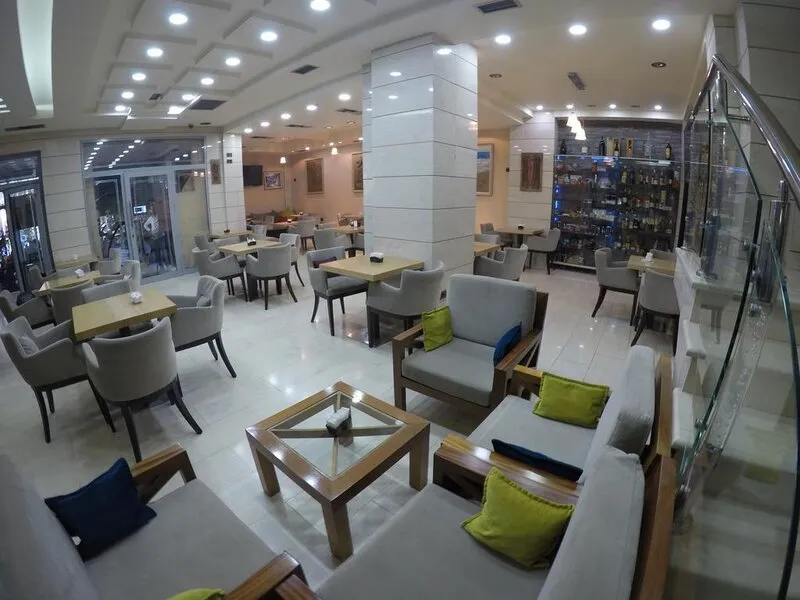 Hotel Comfort Tirana · Anbieterbild von TUI