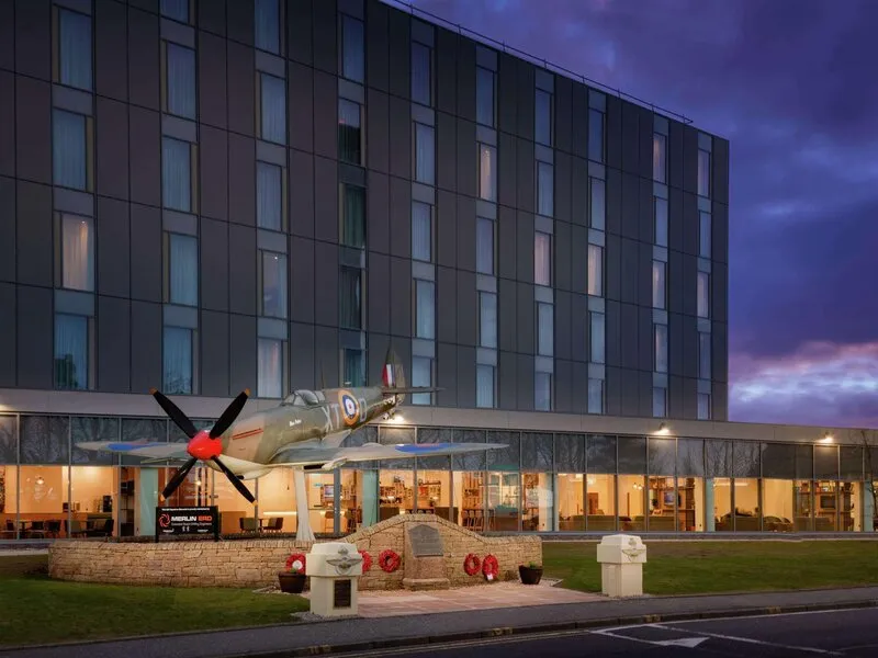 Hampton by Hilton Edinburgh Airport · Anbieterbild von TUI