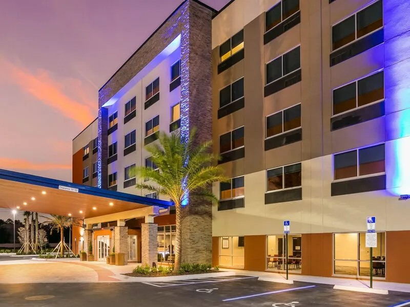 Holiday Inn Express & Suites Jacksonville - Town Center · Anbieterbild von TUI