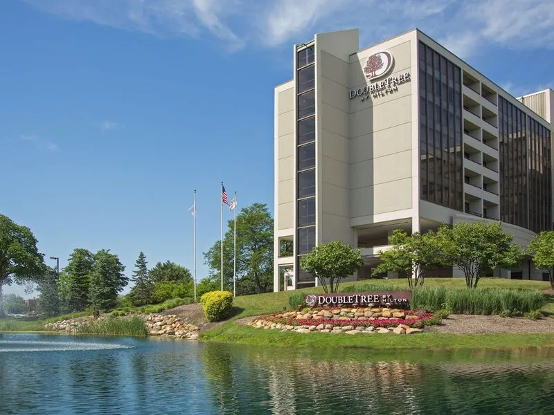 Doubletree Chicago Oak Brook · Anbieterbild von TUI