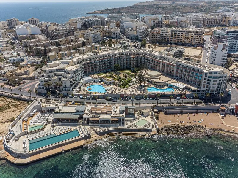 Double Tree By Hilton Malta · Anbieterbild von TUI