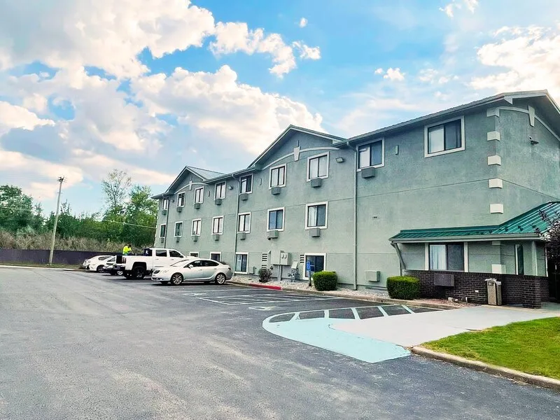 Magnuson Hotel Fort Wayne North – Coliseum · Anbieterbild von TUI