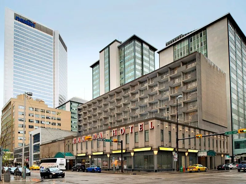 Ramada Plaza by Wyndham Calgary Downtown · Anbieterbild von TUI