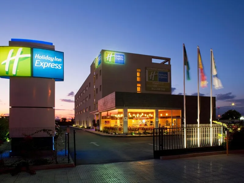 Holiday Inn Express Malaga Airport · Anbieterbild von TUI