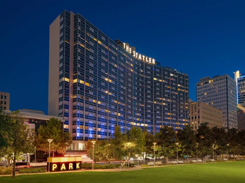 The Statler Dallas, Curio Collection by Hilton · Anbieterbild von TUI