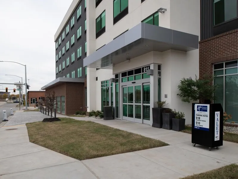 Holiday Inn Express and Suites Little Rock Downtown, an IHG Hotel · Anbieterbild von TUI