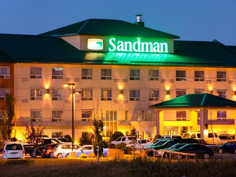 Sandman Hotel Calgary Airport · Anbieterbild von TUI