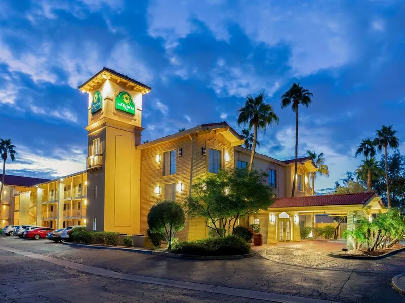 La Quinta Inn by Wyndham Phoenix Sky Harbor Airport · Anbieterbild von TUI