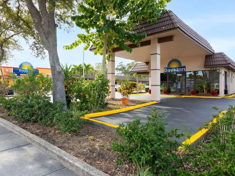 Days Inn by Wyndham St. Petersburg Central · Anbieterbild von TUI