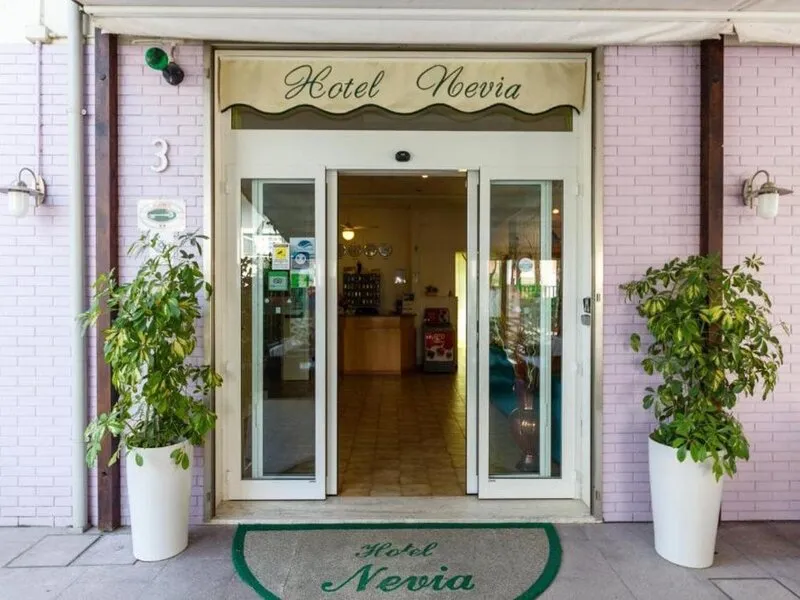 Hotel Nevia · Anbieterbild von TUI