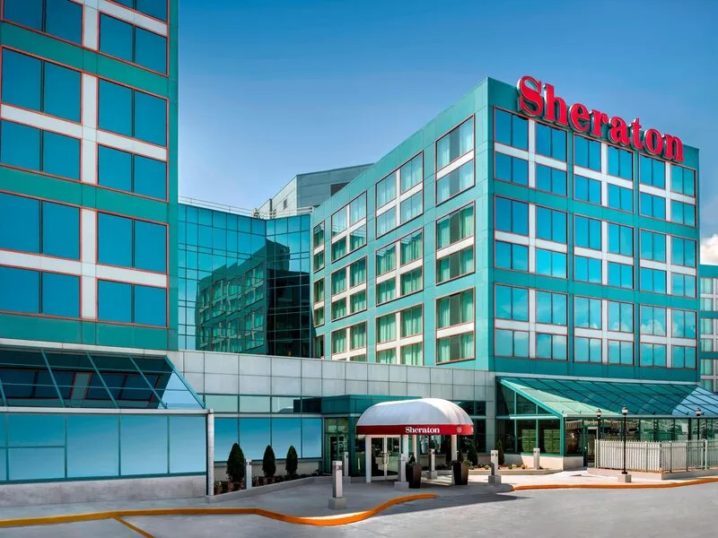 Sheraton Gateway Hotel in Toronto International Airport · Anbieterbild von TUI