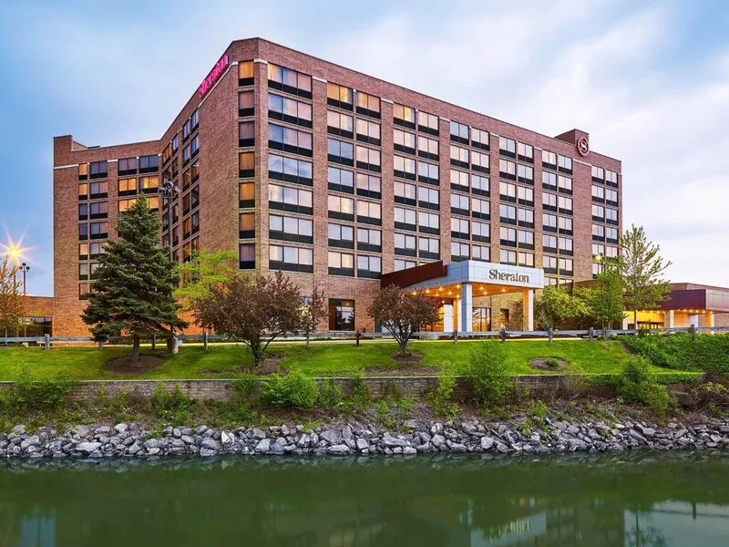 Sheraton Lisle Hotel · Anbieterbild von TUI