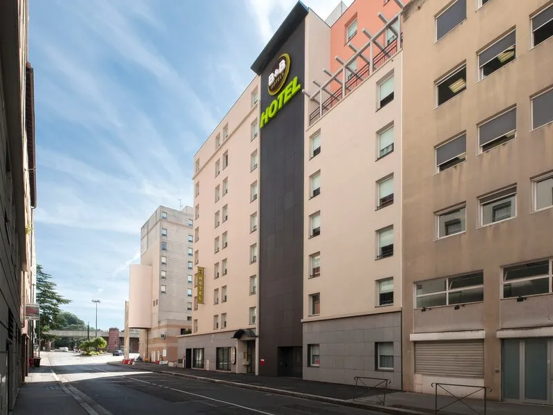 B&B HOTEL Lyon Caluire Cité Internationale · Anbieterbild von TUI
