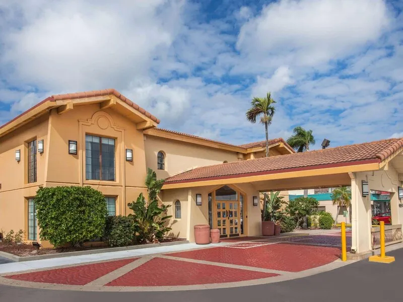 Baymont by Wyndham Fort Myers Central · Anbieterbild von TUI