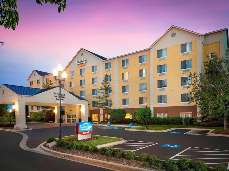 Fairfield Inn and Suites Chicago Midway Airport · Anbieterbild von TUI