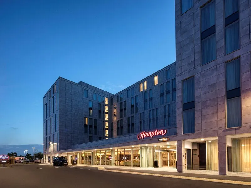 Hampton by Hilton London Stansted Airport · Anbieterbild von TUI