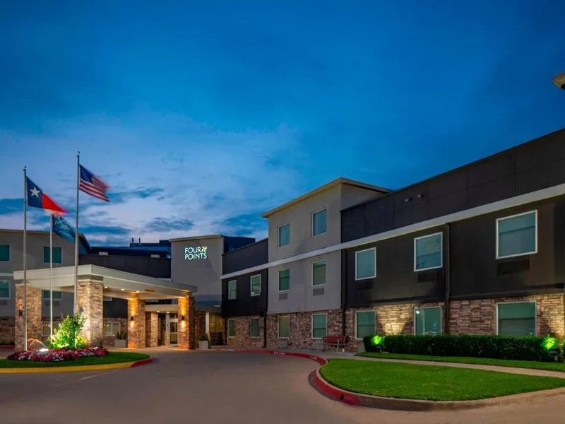 Four Points by Sheraton Dallas Arlington Entertainment District · Anbieterbild von TUI