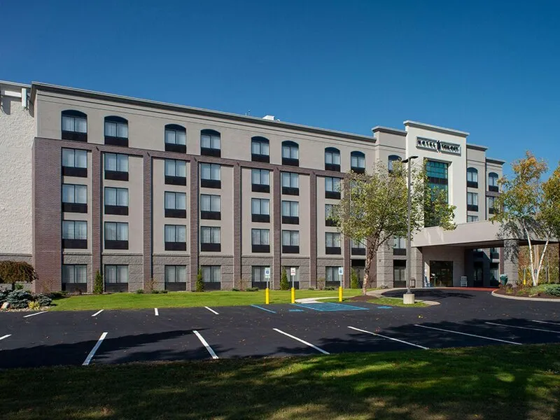 Hotel Trilogy Albany Airport, Tapestry Collection by Hilton · Anbieterbild von TUI