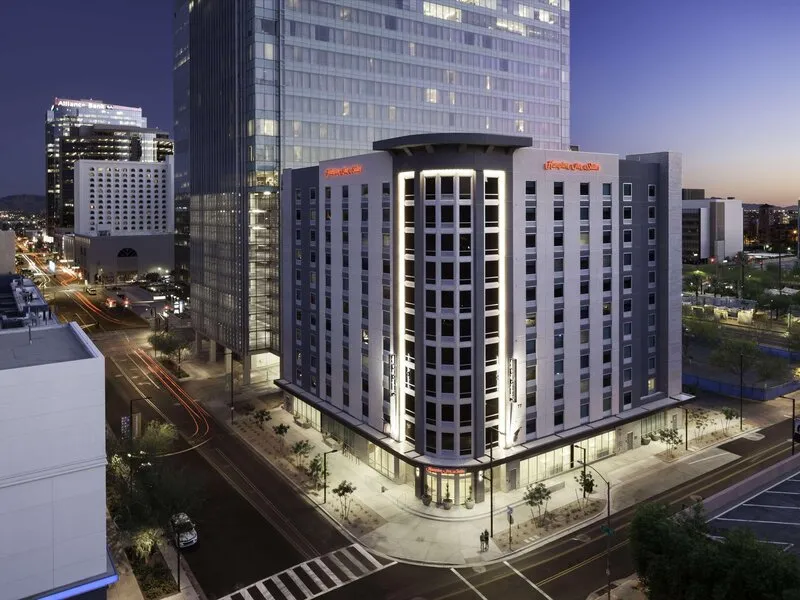 Hampton Inn & Suites Phoenix Downtown · Anbieterbild von TUI