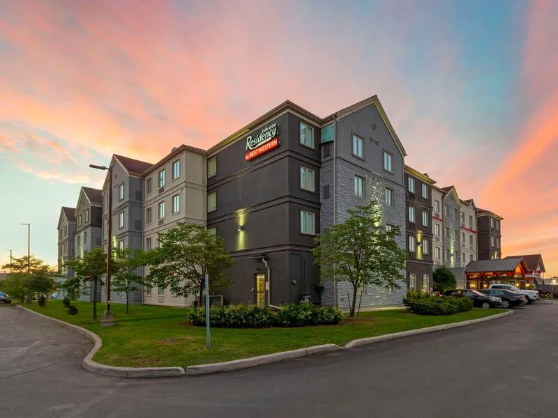 Executive Residency by Best Western Toronto-Mississauga · Anbieterbild von TUI
