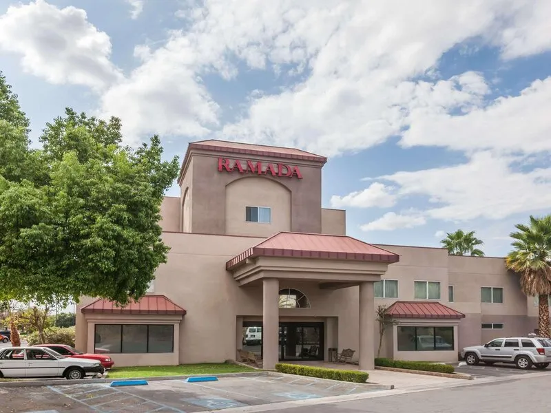 Ramada by Wyndham Bakersfield North · Anbieterbild von TUI
