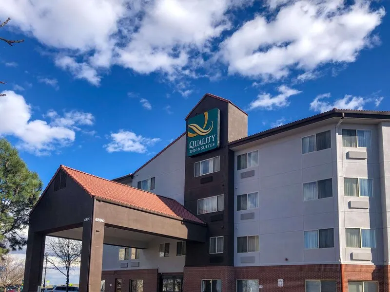 Quality Inn & Suites Denver International Airport · Anbieterbild von TUI