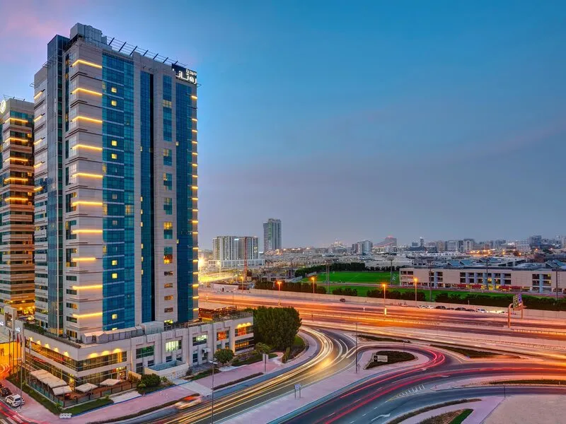Radisson Blu Hotel, Dubai Barsha Heights · Anbieterbild von TUI