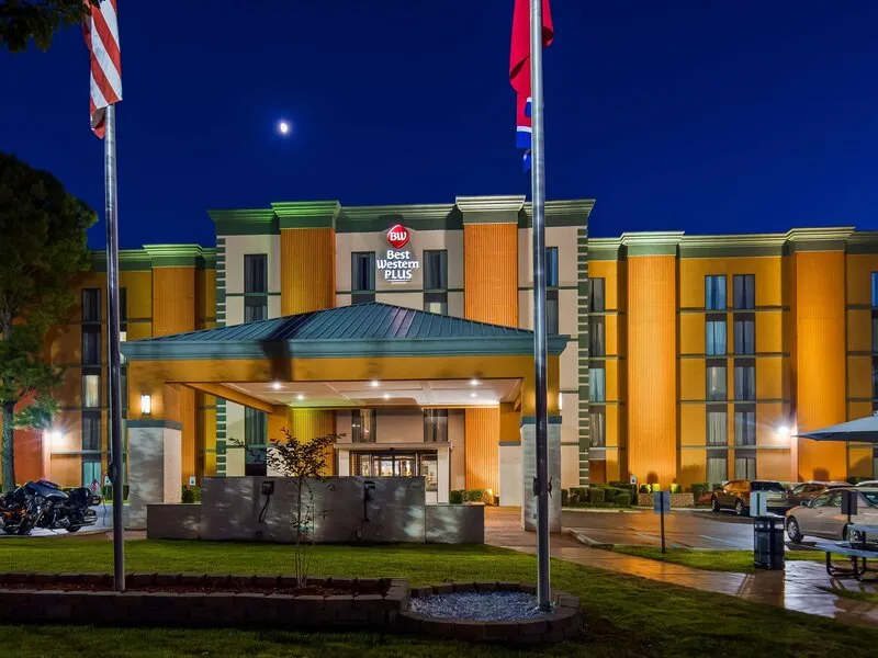 Best Western Galleria Inn  Suites · Anbieterbild von TUI