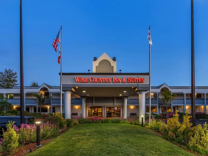 BEST WESTERN PLUS Wine Country Inn & Suites · Anbieterbild von TUI