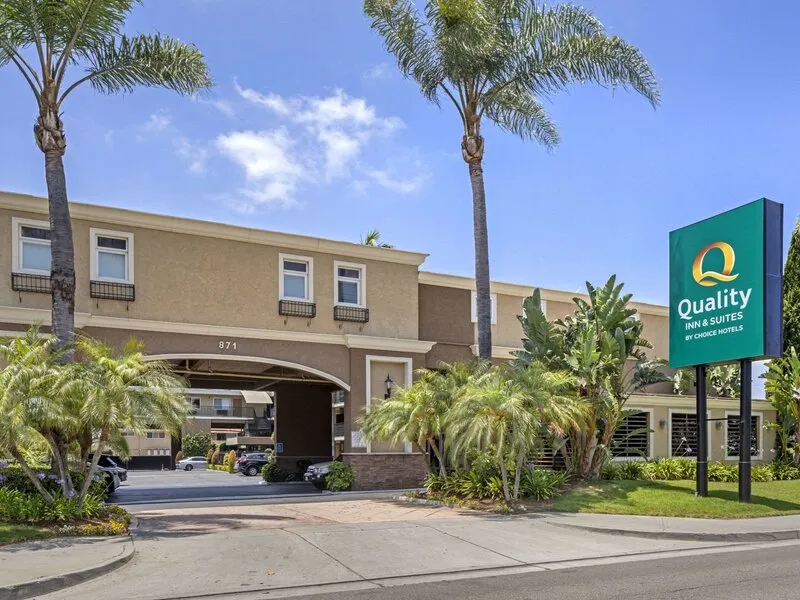 Quality Inn & Suites Maingate · Anbieterbild von TUI