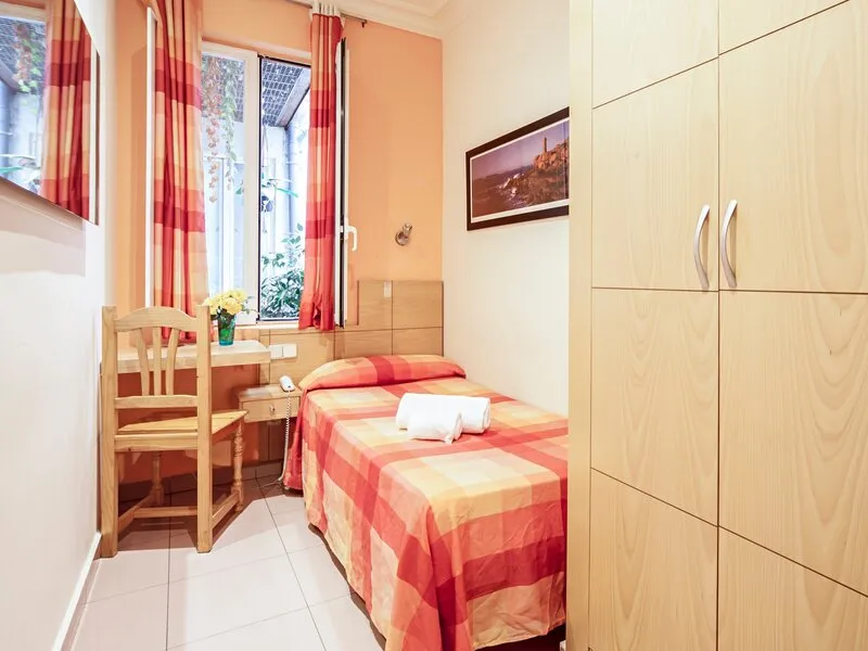 INTER Puerta del Sol Pension · Anbieterbild von TUI