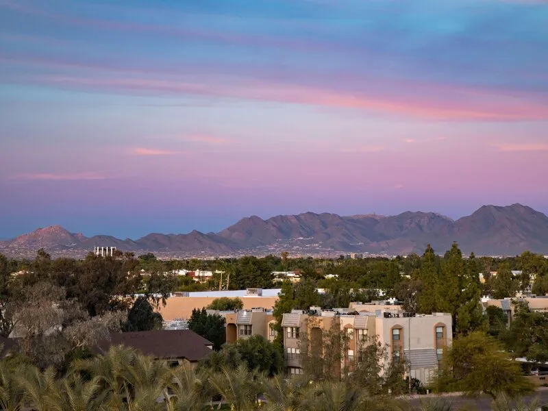 Embassy Suites by Hilton Phoenix Scottsdale · Anbieterbild von TUI