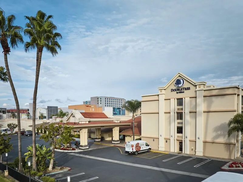 DoubleTree by Hilton Buena Park · Anbieterbild von TUI