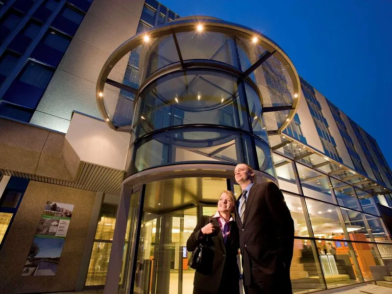 Novotel Zürich Airport · Anbieterbild von TUI