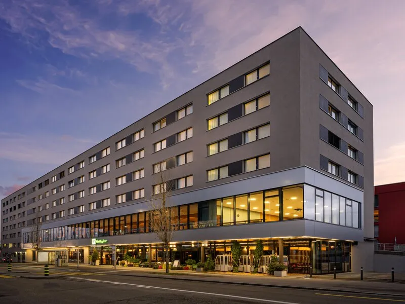 Holiday Inn Zürich Messe · Anbieterbild von TUI