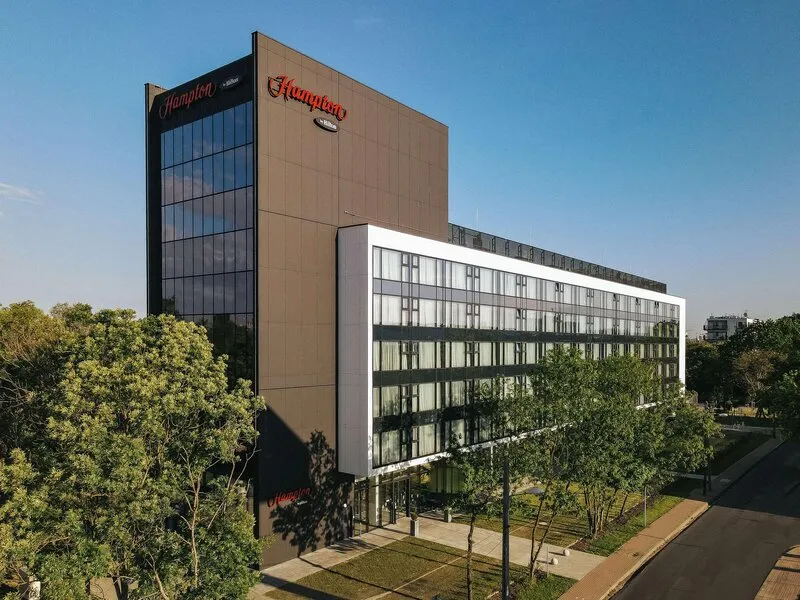 Hampton by Hilton Warsaw Reduta · Anbieterbild von TUI