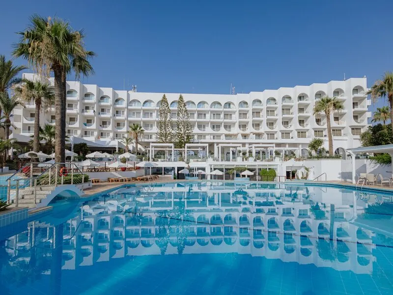 The Golden Coast Beach Hotel · Anbieterbild von TUI