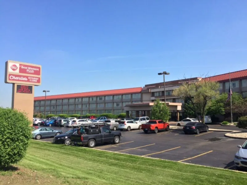 Best Western Plus Chicago Hillside · Anbieterbild von TUI