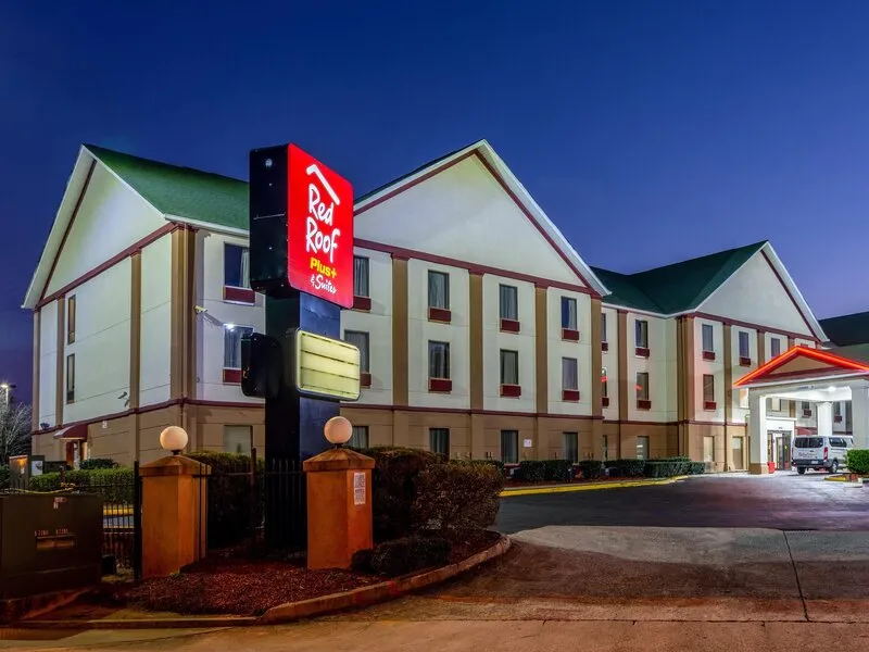 Red Roof Plus & Suites Atlanta Airport South · Anbieterbild von TUI