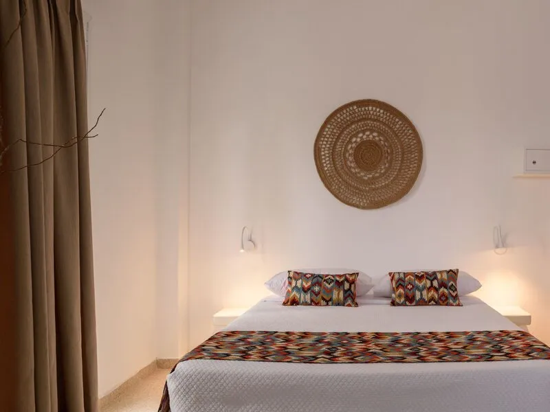 Cal Day Rooms Santorini · Anbieterbild von TUI