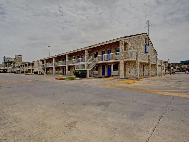 Motel 6 San Antonio Downtown - Market Square · Anbieterbild von TUI
