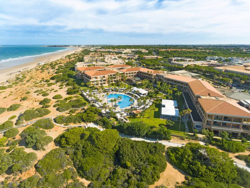 Hipotels Barrosa Palace Spa & Wellness · Anbieterbild von TUI