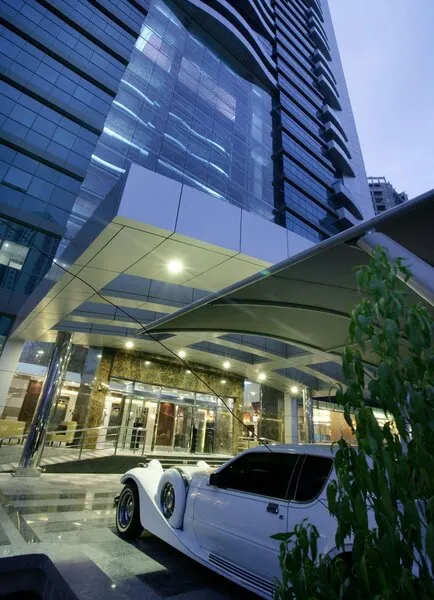 First Central Hotel Suites · Anbieterbild von TUI