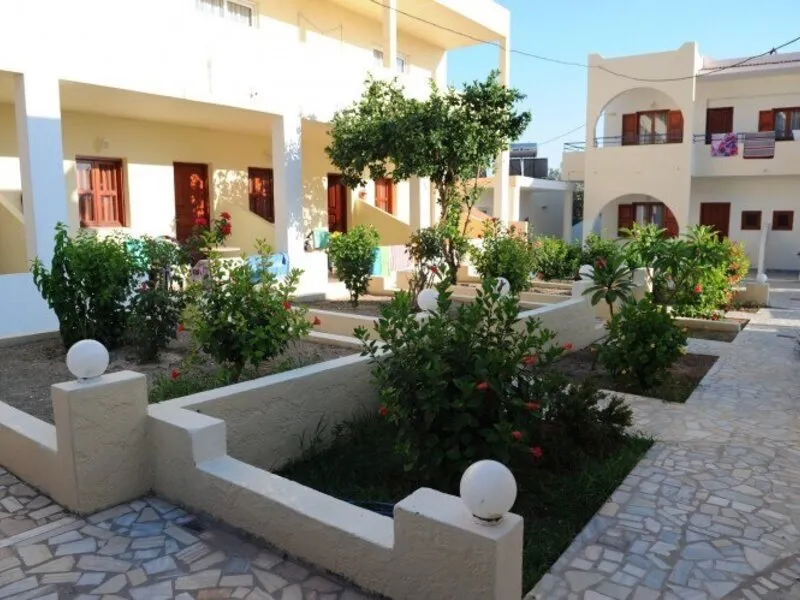 Chrysanthi Hotel - Studios & Apartments Pefkos · Anbieterbild von TUI