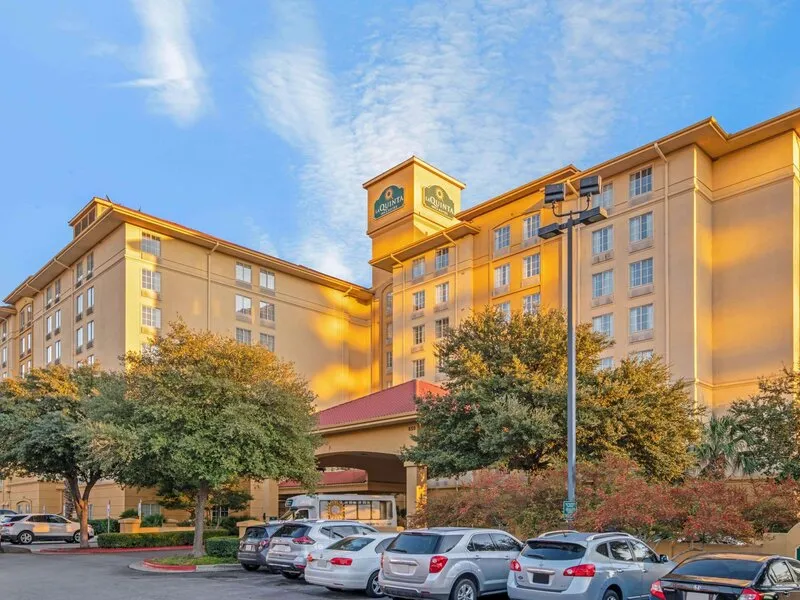 La Quinta Inn & Suites by Wyndham San Antonio Airport · Anbieterbild von TUI