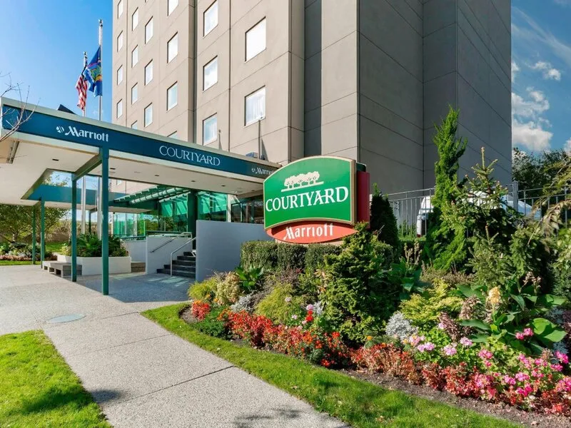Courtyard New York JFK Airport · Anbieterbild von TUI