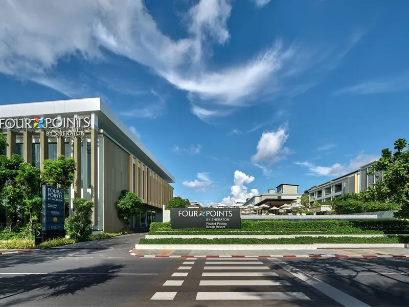 Four Points by Sheraton Phuket Patong Beach Resort · Anbieterbild von TUI