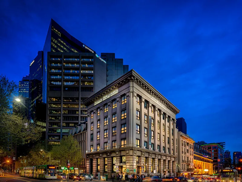 Batman's Hill on Collins · Anbieterbild von TUI
