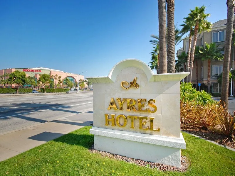 Ayres Hotel Anaheim · Anbieterbild von TUI